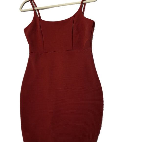 Red-Orange Windsor Chic Red Mini Dress - Picture 5 of 5